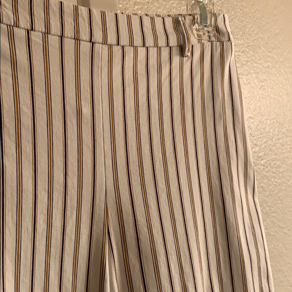 NWOT High Waisted Skinny Capris Slacks